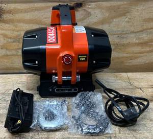 Ultra-Tow Portable Handheld 24V DC Battery-Operated Winch, 1100-Lb. Line Pull, 24 Max. Volts, 30 Amps #5989495 Msrp $439.99 see description