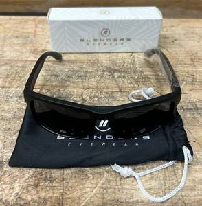 Blenders Eyewear Float2o TideSpark Matte Black Polarized Smoke Msrp $59.99