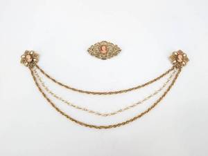 Vintage Gold Tone Cameo Necklace with Filigree Center and Pearl Drops