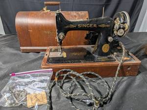 Vintage Singer Sewing Machine with Wood Cabinet and Simanco Motor 100-110V