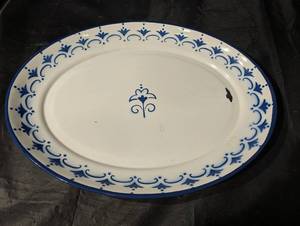 Decorative Metal Plate with Ornate Rim Border Pattern