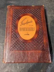 Austins New Encyclopedia for Homemakers - 1948 Edition by Parke, Austin & Lipscomb