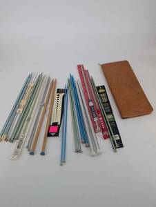 Assorted Knitting Needles Set - Clover Takumi Velvet Bamboo & Boye Metal Needles in Leather Case