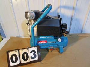 Makita 2.6 Gallon Air Compressor - #MAC700