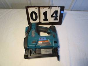Makita Cordless Brad Nailer - #XNB01 - tool only