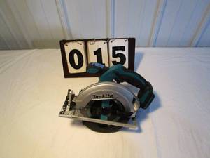 Makita Cordless Circular Saw #XSS02 - tool only
