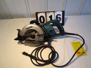 Makita 7.25 Hypoid Circular Saw - #5477NB