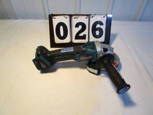 Makita 18V Cordless Angle Grinder #XAG04 -tool only