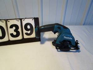 Makita 12V 3-38 Circular Saw #SH02, tool only
