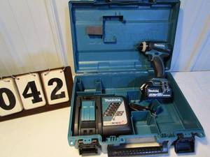 Makita 14 Driver Kit #XDT04