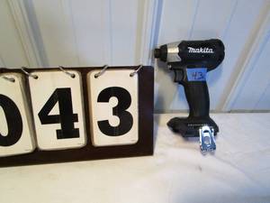 Makita 18V Sub-Compact Driver #XDT15 - tool only