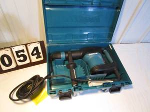 Makita Demolition Hammer #HM0870C