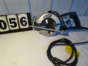 Makita 7.25 Magnesium Hypoid Saw