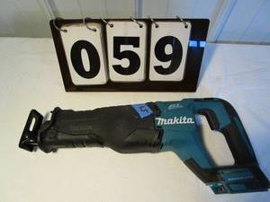 Makita 18V Reciprocating Saw #XRJ05 - tool only
