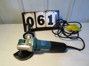Makita X-Lock Angle Grinder