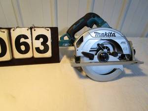 Makita 7.25 Cordless Circular Saw #XSH06 - tool only