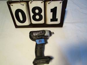 Makita 18V LXT 38 Sub-compact Impact Wrench - tool only