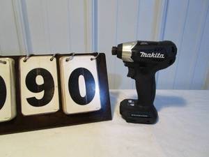 Makita 18V 14 Sub Compact Driver #XFDT15 - tool only