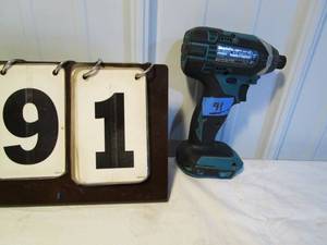 Makita 18V LXT Cordless Impact Driver #XDT11 - tool only
