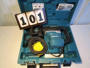 Makita1-916 AT Rotary Hammer #HR4013C