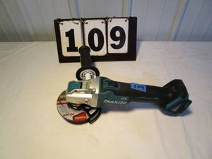 Makita 18V 5  X-Lock Angle Grinder #XAG25Z - tool only