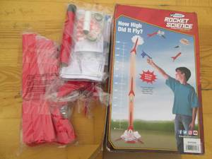 Estes Rocket Science flying model r...