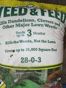 39lb Bag of weed and feed lawn fert...