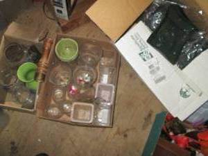 Centerpiece trays and glass vase va...