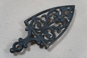 Vintage Wilton Cast Iron Trivet