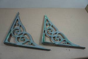 Vintage Cast Iron Shelf Brackets