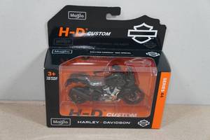 Maisto Harley Davidson 2023 Pan American 1250 Special 118 Scale Model