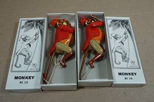 2 Vintage Look Tin Litho Climbing Monkeys