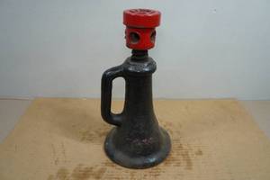 Antique Cast Iron Screw Jack - 1-14 x 3