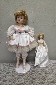 Vintage Cinderella collectible porcelain doll and Princess Diana collectible from the 1998 Manorville porcelain Collection.&nbsp&nbsp