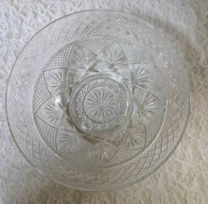 Crystal DArques Durand Luminarc France Clear Salad Fruit Serving Bowl. 10 x 4 . No chips or cracks.&nbsp
