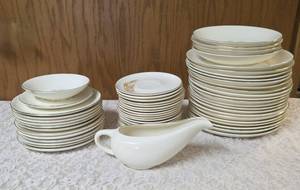 Misc. pieces -20 Dinner plates,12  salad plates, 1 saucer, 1 dessert plate , 1 gravy bowl, 17 coffee plates, 4 bread bowls.  Set of Homer Laughlin Golden Wheat dinnerware, featuring 22k gold trim and a wheat stalk pattern.&nbsp