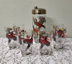 One Vintage Mid Century Glass Cocktail Shaker Drink Mixer and 6 Glasses set featuring the Pheasant Birds from the likely produced by Hazel-Atlas Glass Company.&nbsp