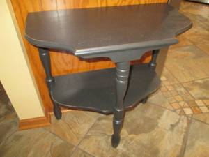 Shabby Chic decorative end table wi...