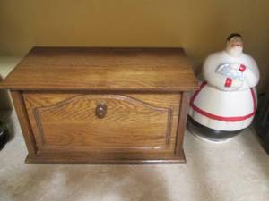 Wood bread box and ceramic Maitre D...