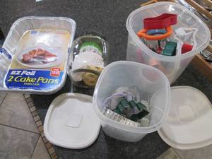 Food storage containers with lids, ...