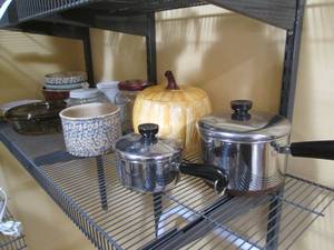 Stoneware crocks, glass bakeware an...