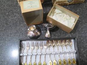 Oneida 2 3/4in Silvermith candlesti...