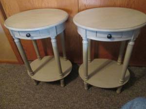 Pair of beautiful oval dual tier en...