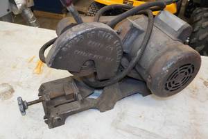 Vintage Everett 8-7 Dry Abrasive Cut-Off Saw