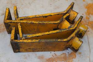 Hydraulic Jack Brackets