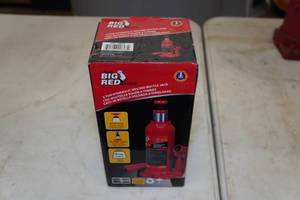 Big Red 6 Ton Hydraulic Bottle Jack