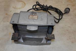 Vintage 4-12 Bench Grinder