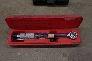 14 Drive Torque Wrench