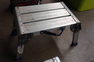 Aluminum Folding Work Stool