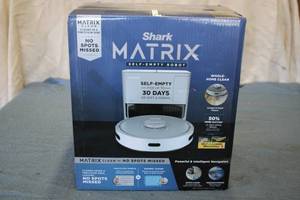 Shark MATRIX Self Empty Robot Vacuu...